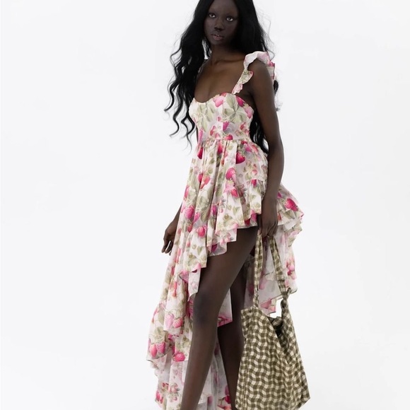 Selkie Legs for Days in Strawberry Cream - Picture 2 of 4